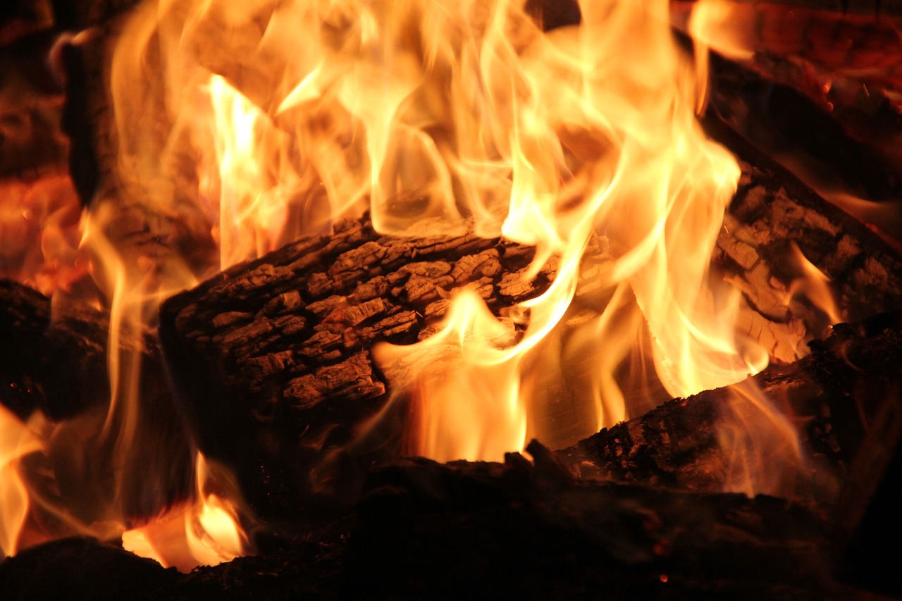 Expert Fireplace Cleaning in New Carrollton, MD Professional Fireplace Cleaning Services In New Carrollton Maryland